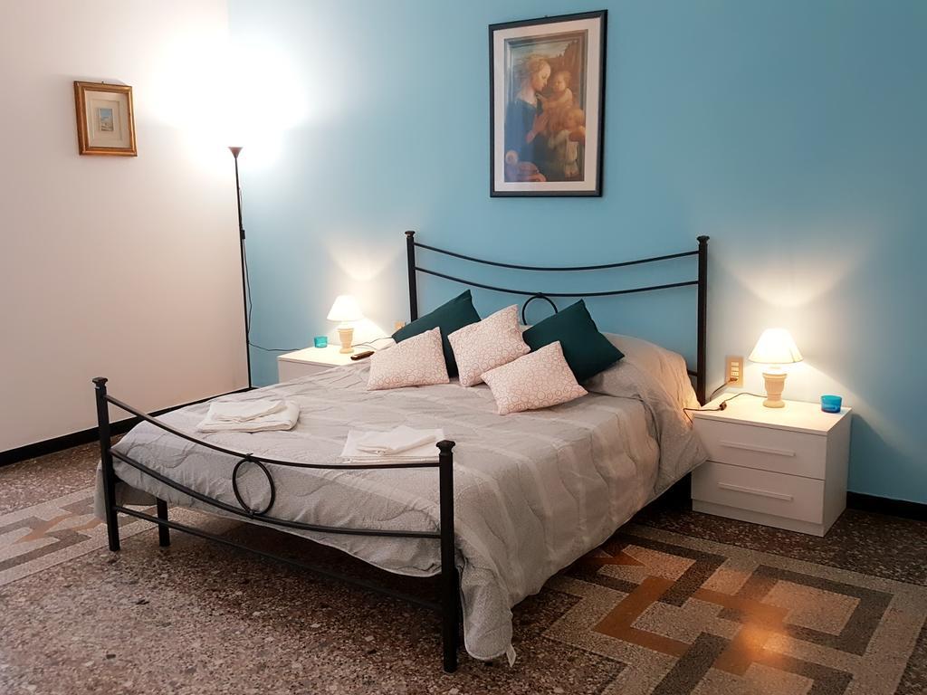 Royal Suite Генуа Екстериор снимка