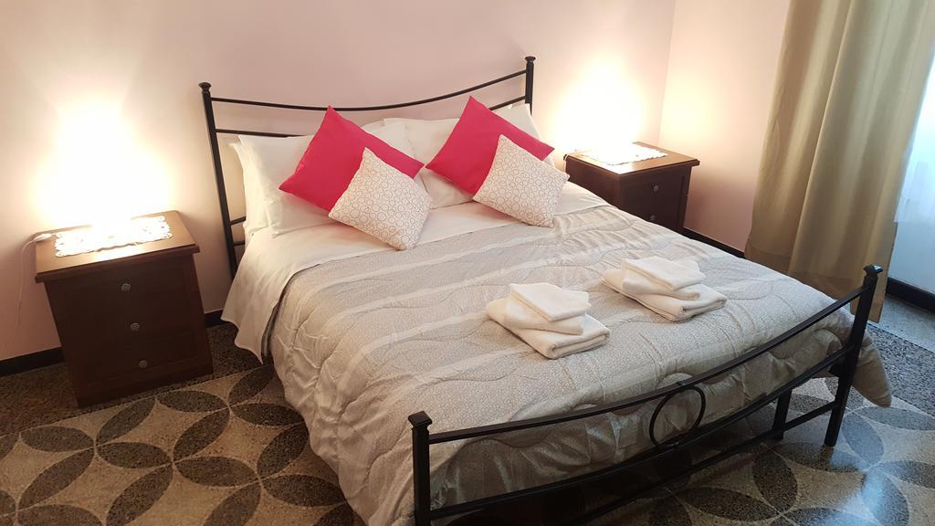 Royal Suite Генуа Екстериор снимка