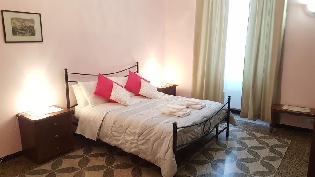Royal Suite Генуа Екстериор снимка