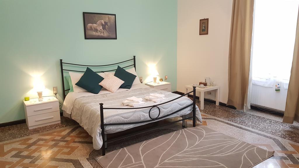 Royal Suite Генуа Екстериор снимка