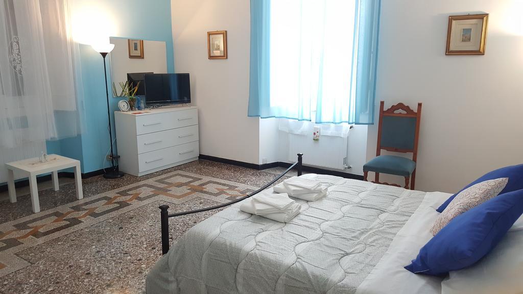 Royal Suite Генуа Екстериор снимка