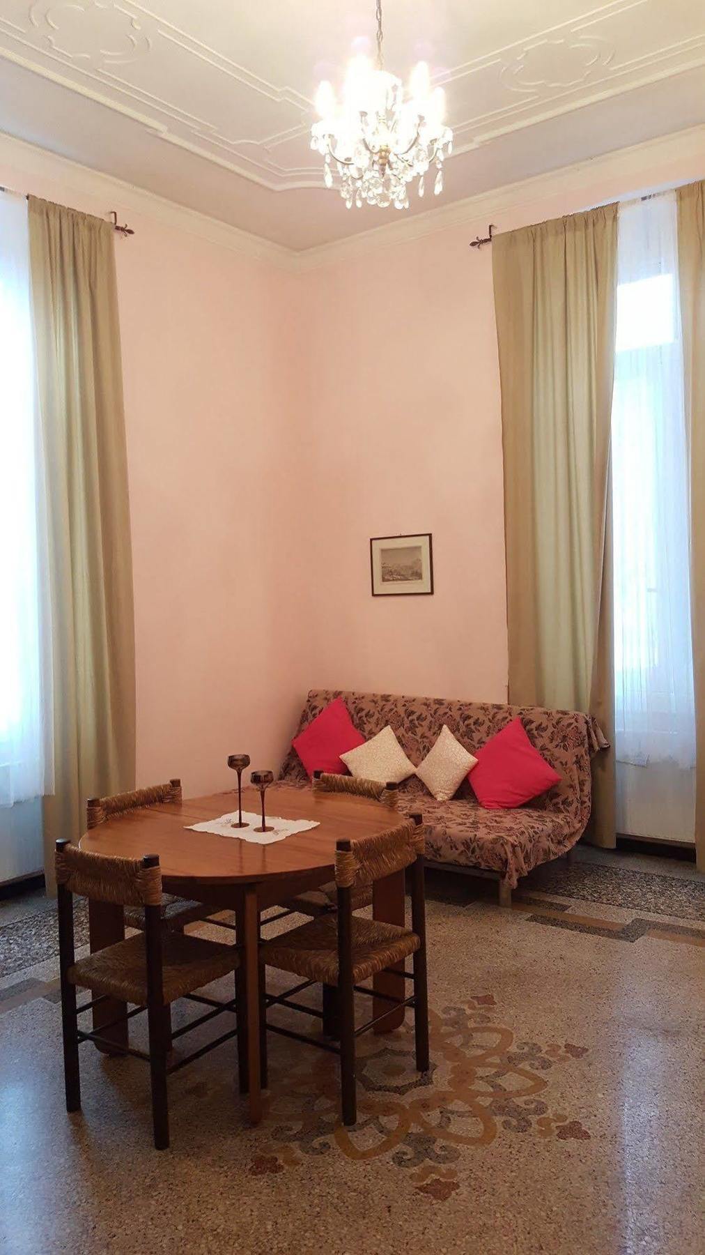 Royal Suite Генуа Екстериор снимка